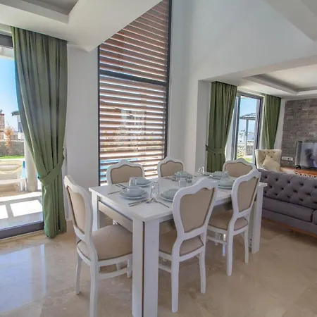 Onno Villa, Oezel Havuzlu, Vila *